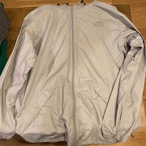 M Mens North Face Windbreaker - Grey